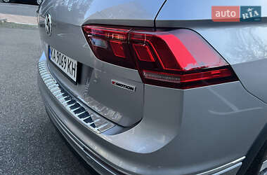 Внедорожник / Кроссовер Volkswagen Tiguan 2020 в 