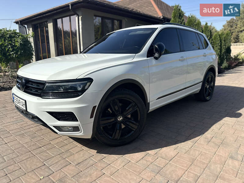 Внедорожник / Кроссовер Volkswagen Tiguan 2017 в Кривом Роге