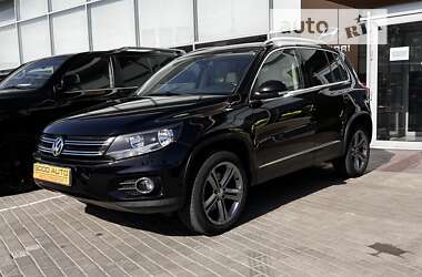 Внедорожник / Кроссовер Volkswagen Tiguan 2016 в Полтаве