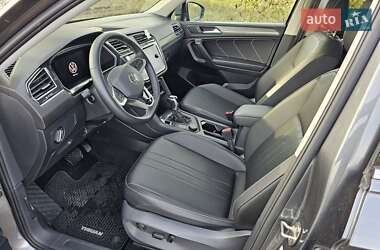 Внедорожник / Кроссовер Volkswagen Tiguan 2022 в 