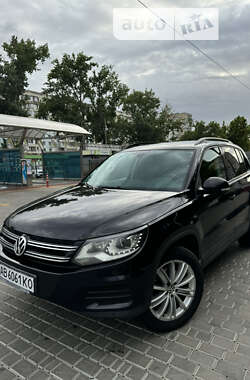 Внедорожник / Кроссовер Volkswagen Tiguan 2012 в Одессе