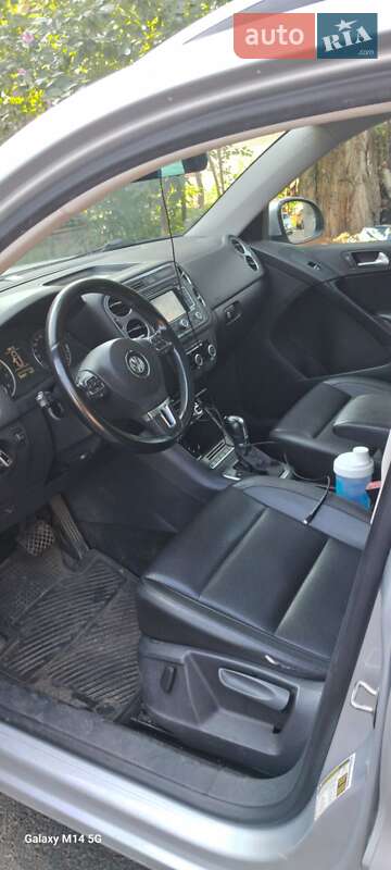 Внедорожник / Кроссовер Volkswagen Tiguan 2012 в Одессе