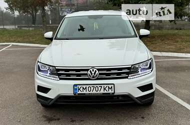 Внедорожник / Кроссовер Volkswagen Tiguan 2018 в Житомире