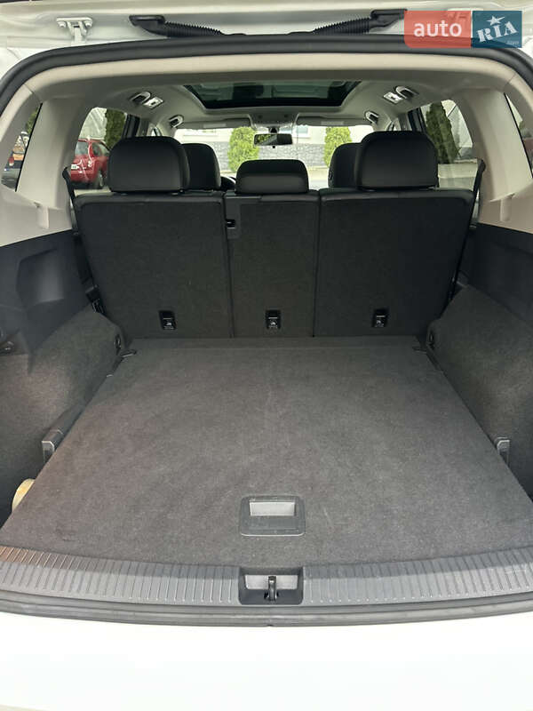 Внедорожник / Кроссовер Volkswagen Tiguan 2019 в Ужгороде