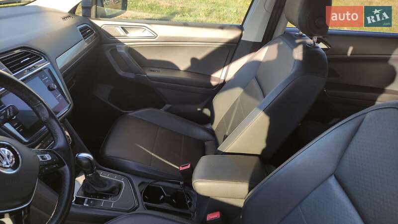 Внедорожник / Кроссовер Volkswagen Tiguan 2017 в Житомире