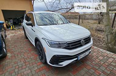 Позашляховик / Кросовер Volkswagen Tiguan 2022 в Одесі