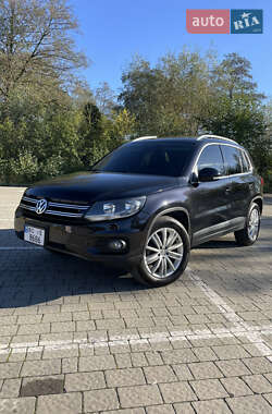 Внедорожник / Кроссовер Volkswagen Tiguan 2015 в Пустомытах