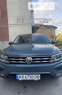 Позашляховик / Кросовер Volkswagen Tiguan 2019 в Харкові