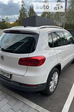 Внедорожник / Кроссовер Volkswagen Tiguan 2012 в Киеве