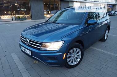 Внедорожник / Кроссовер Volkswagen Tiguan 2019 в Ужгороде