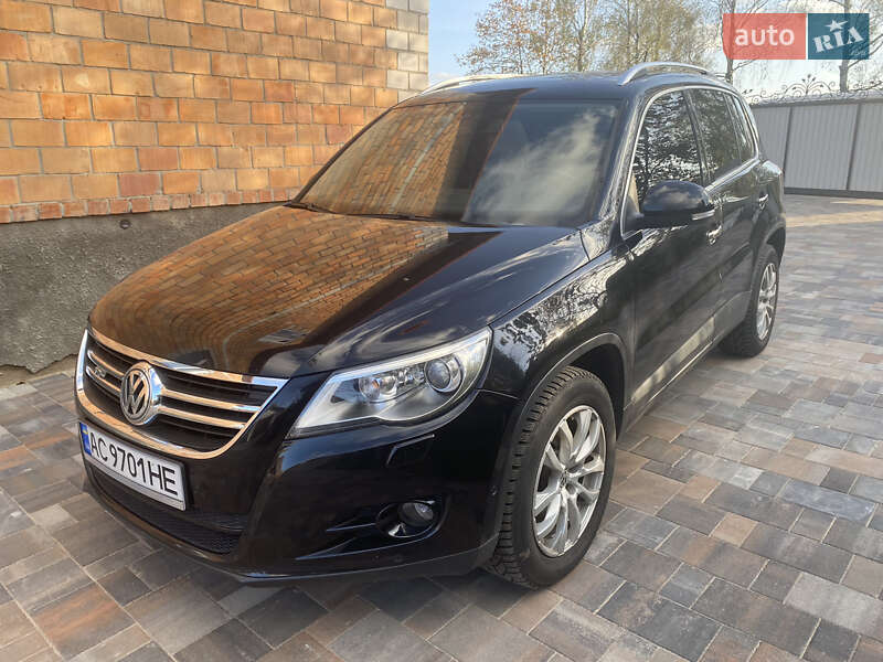 Внедорожник / Кроссовер Volkswagen Tiguan 2008 в Шацке