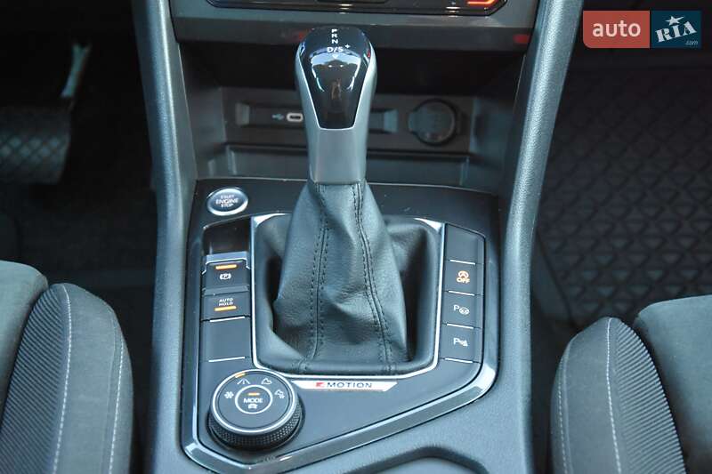 Внедорожник / Кроссовер Volkswagen Tiguan 2021 в Трускавце