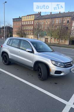 Позашляховик / Кросовер Volkswagen Tiguan 2013 в Ірпені