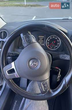 Внедорожник / Кроссовер Volkswagen Tiguan 2013 в 