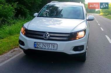 Внедорожник / Кроссовер Volkswagen Tiguan 2011 в 