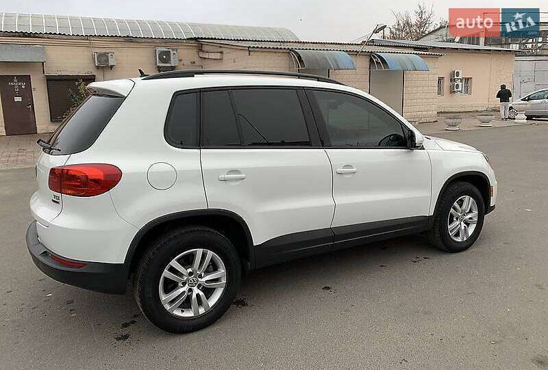 Внедорожник / Кроссовер Volkswagen Tiguan 2016 в Киеве фото 13 Внедорожник / Кроссовер Volkswagen Tiguan 2016 в Киеве