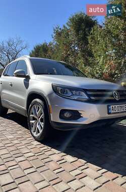 Позашляховик / Кросовер Volkswagen Tiguan 2016 в 