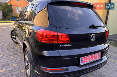 Внедорожник / Кроссовер Volkswagen Tiguan 2016 в Львове