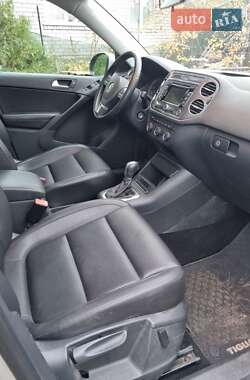 Внедорожник / Кроссовер Volkswagen Tiguan 2013 в 