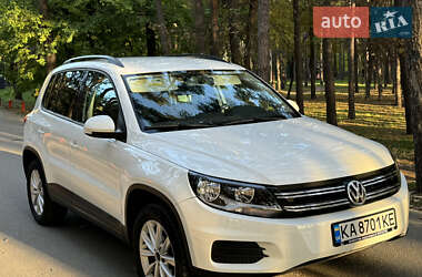 Позашляховик / Кросовер Volkswagen Tiguan 2015 в Києві