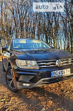 Внедорожник / Кроссовер Volkswagen Tiguan 2017 в Львове