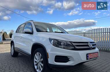 Позашляховик / Кросовер Volkswagen Tiguan 2017 в Новояворівську