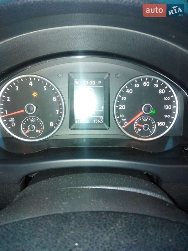 Внедорожник / Кроссовер Volkswagen Tiguan 2009 в Старом Самборе