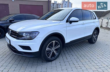 Внедорожник / Кроссовер Volkswagen Tiguan 2016 в Ивано-Франковске