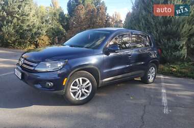 Позашляховик / Кросовер Volkswagen Tiguan 2013 в 