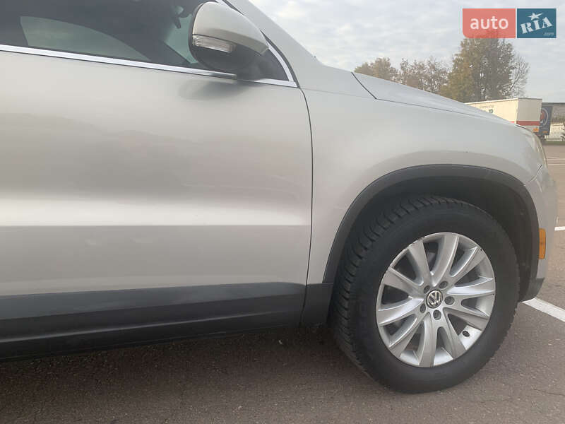 Внедорожник / Кроссовер Volkswagen Tiguan 2008 в Ровно