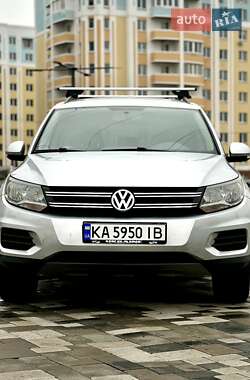 Позашляховик / Кросовер Volkswagen Tiguan 2017 в Ірпені