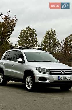 Позашляховик / Кросовер Volkswagen Tiguan 2017 в Ірпені