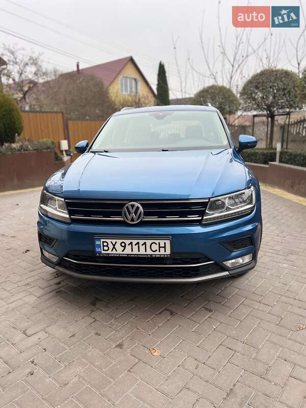Позашляховик / Кросовер Volkswagen Tiguan 2017 в Хмельницькому