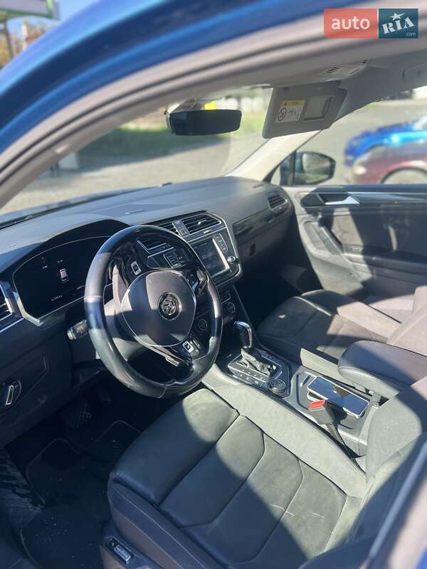 Позашляховик / Кросовер Volkswagen Tiguan 2017 в Хмельницькому