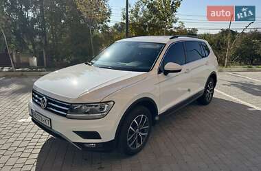 Позашляховик / Кросовер Volkswagen Tiguan 2017 в Вінниці