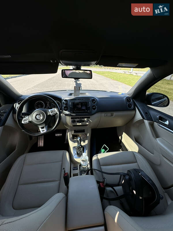 Внедорожник / Кроссовер Volkswagen Tiguan 2016 в Львове