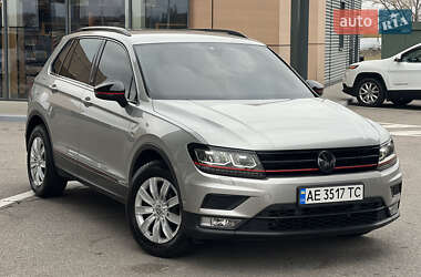 Позашляховик / Кросовер Volkswagen Tiguan 2017 в Дніпрі