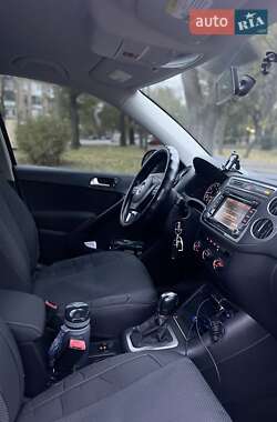 Внедорожник / Кроссовер Volkswagen Tiguan 2014 в Одессе