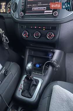 Внедорожник / Кроссовер Volkswagen Tiguan 2014 в Одессе
