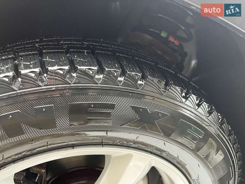 Внедорожник / Кроссовер Volkswagen Tiguan 2012 в Чорткове