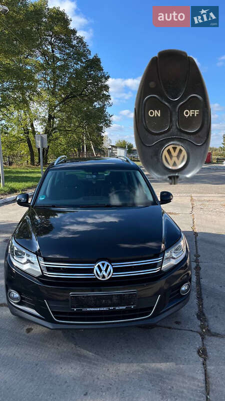 Внедорожник / Кроссовер Volkswagen Tiguan 2012 в Житомире