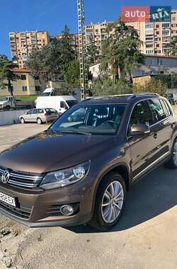 Позашляховик / Кросовер Volkswagen Tiguan 2014 в Чернівцях