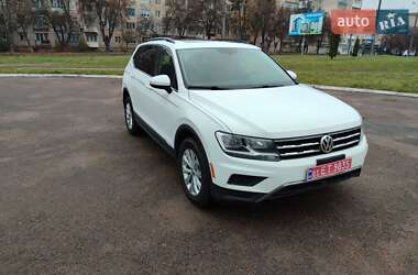 Внедорожник / Кроссовер Volkswagen Tiguan 2018 в Ровно