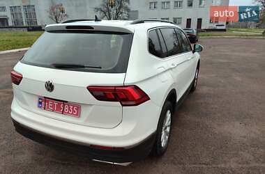 Внедорожник / Кроссовер Volkswagen Tiguan 2018 в Ровно