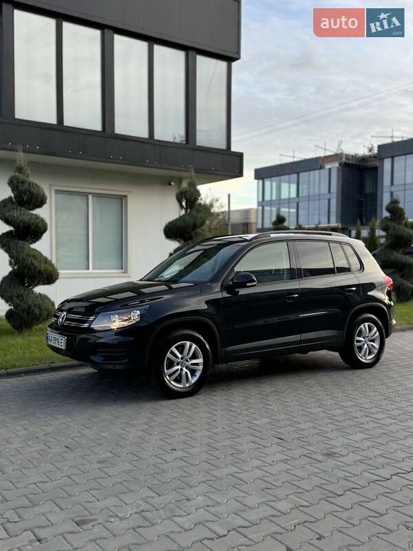 Позашляховик / Кросовер Volkswagen Tiguan 2017 в Києві