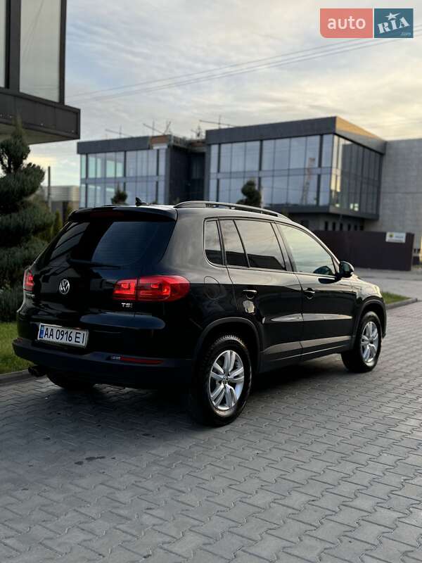 Позашляховик / Кросовер Volkswagen Tiguan 2017 в Києві