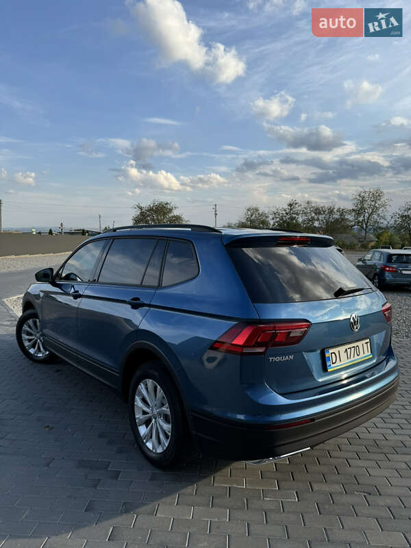 Внедорожник / Кроссовер Volkswagen Tiguan 2018 в Глыбокой