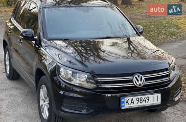 Внедорожник / Кроссовер Volkswagen Tiguan 2016 в Каменке