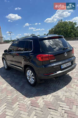 Внедорожник / Кроссовер Volkswagen Tiguan 2012 в Харькове