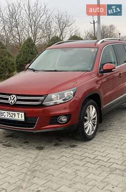 Внедорожник / Кроссовер Volkswagen Tiguan 2015 в Рава-Русской